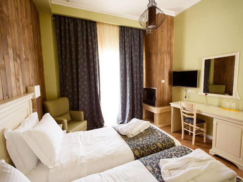Irenes Resort Loutraki (Pella) Exterior foto